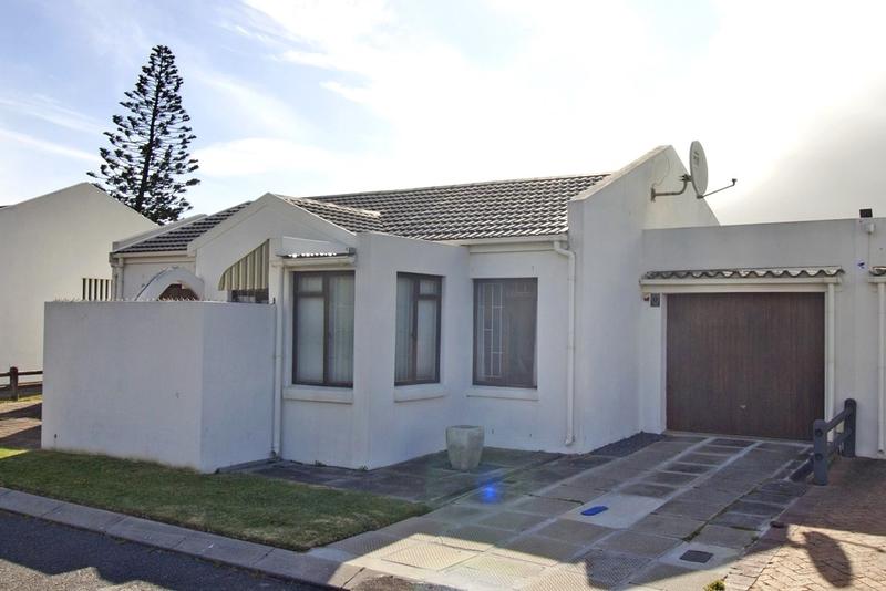 2 Bedroom Property for Sale in Fish Hoek Western Cape